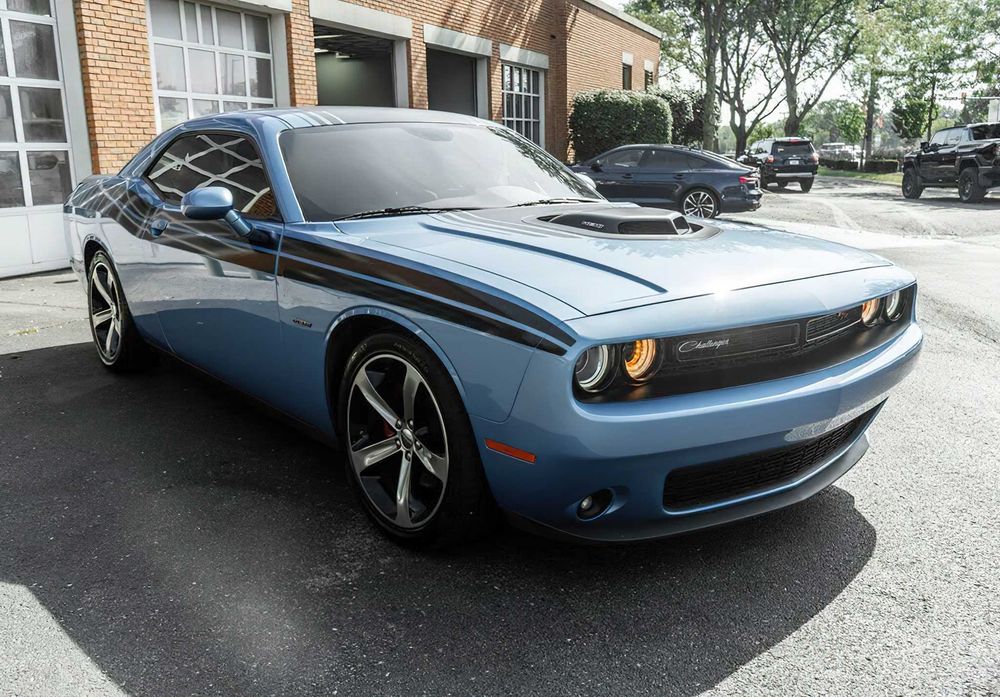 Dodge Challenger      2017
