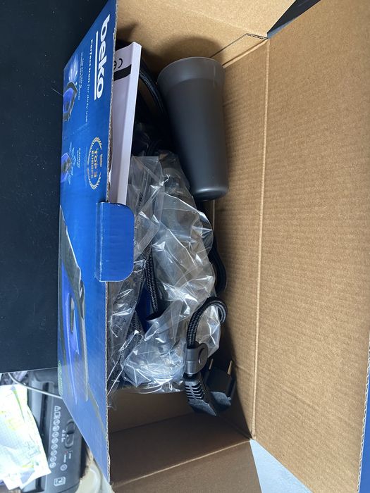 Żelazko Beko 2400W Nowe SIM3024B