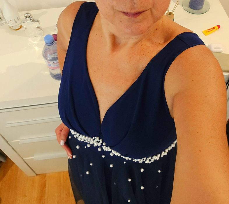 Vestido de cerimónia novo