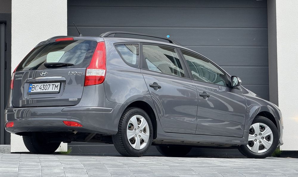 Продам Hyundai i30 2011 1.6 дизель Універсал у чудовому стані
