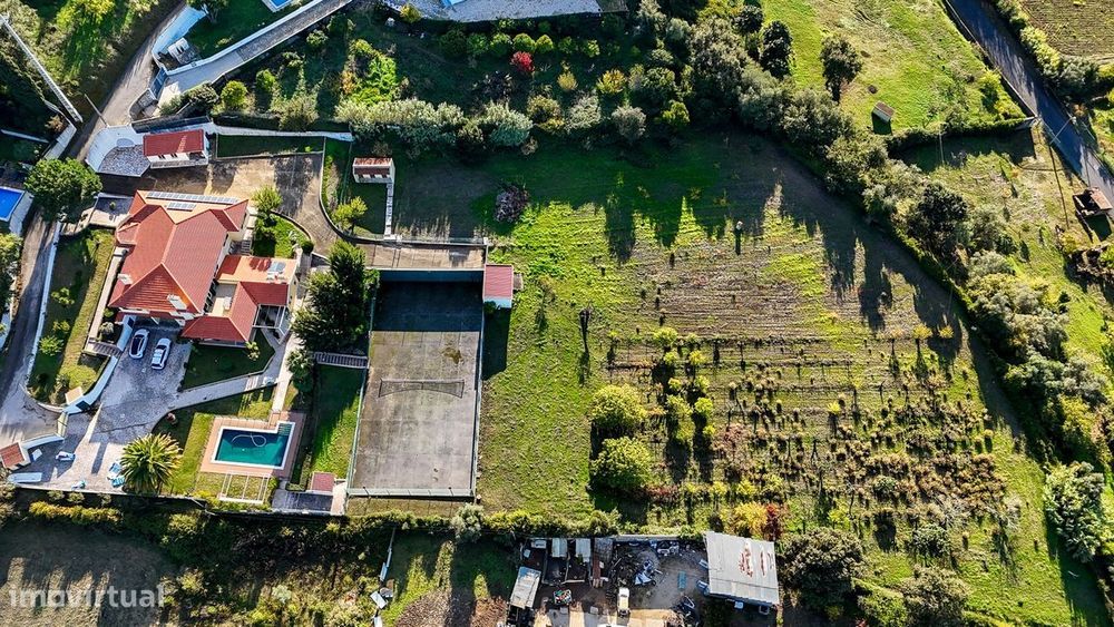 Moradia Isolada T4 com piscina, campo de ténis e logradouro em Cachoei