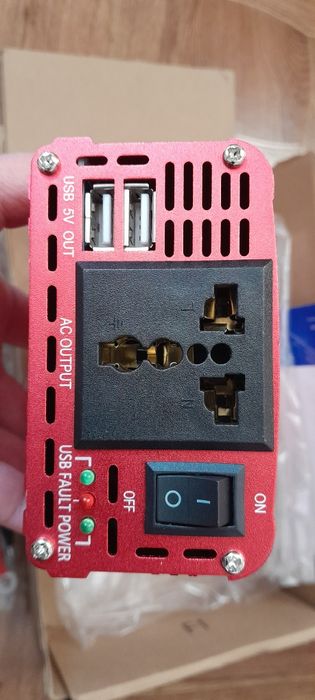 ПРОДАМ інвертор 12-220 2000w