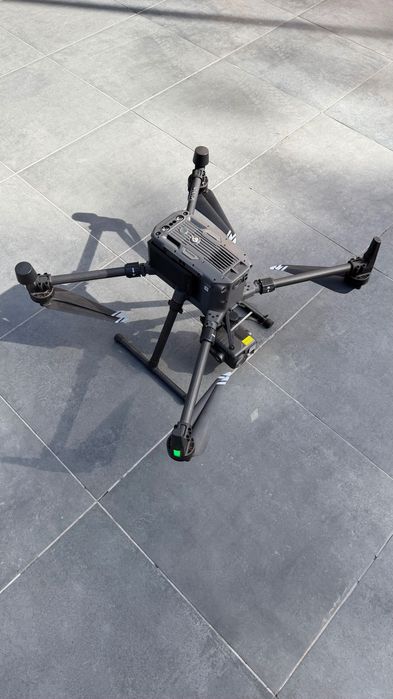 DJI Matrice 300 RTK + Zenmuse H20T + 6x TB60 + BS60 | FV 23%