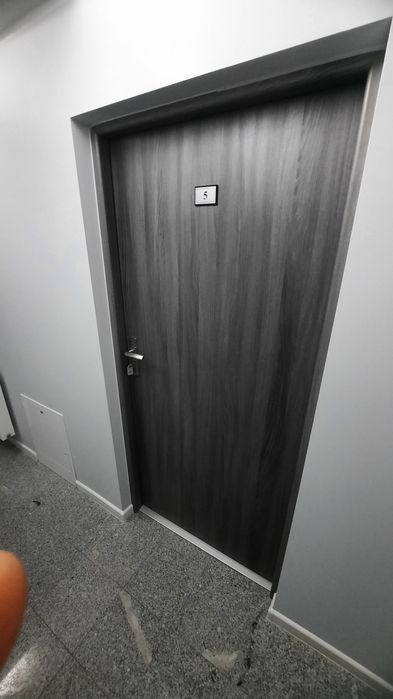 Drzwi 90 lewe i prawe solidne duża ilość