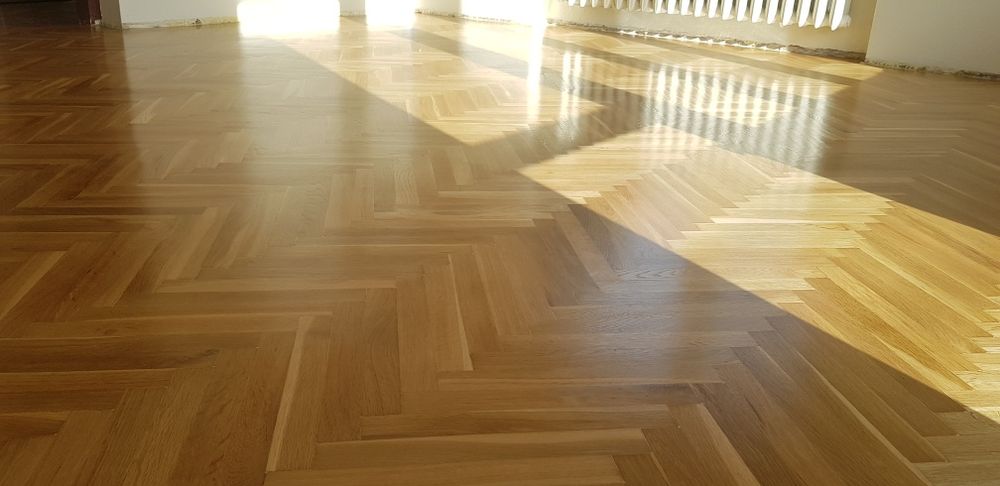 Cyklinowanie podłóg oraz schodów