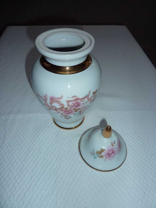 Pote/urna decorativa de Porcelanas VR – Alcobaça
