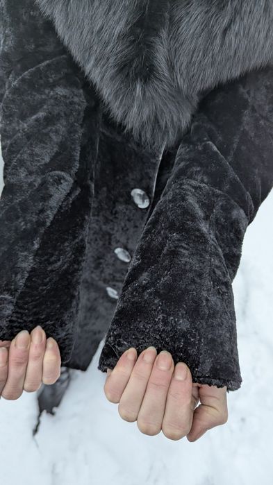 Натуральна шуба з овчини (астраган)