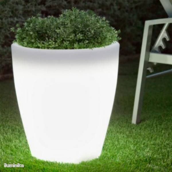 Vasos com iluminação para lojas