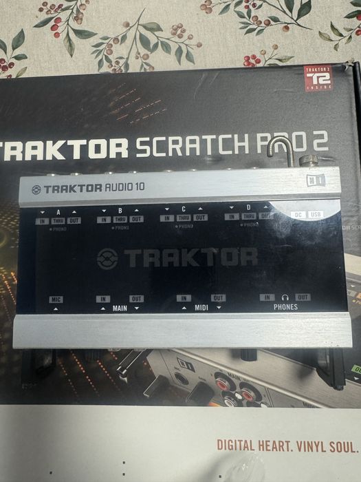 TRAKTOR AUDIO 10
