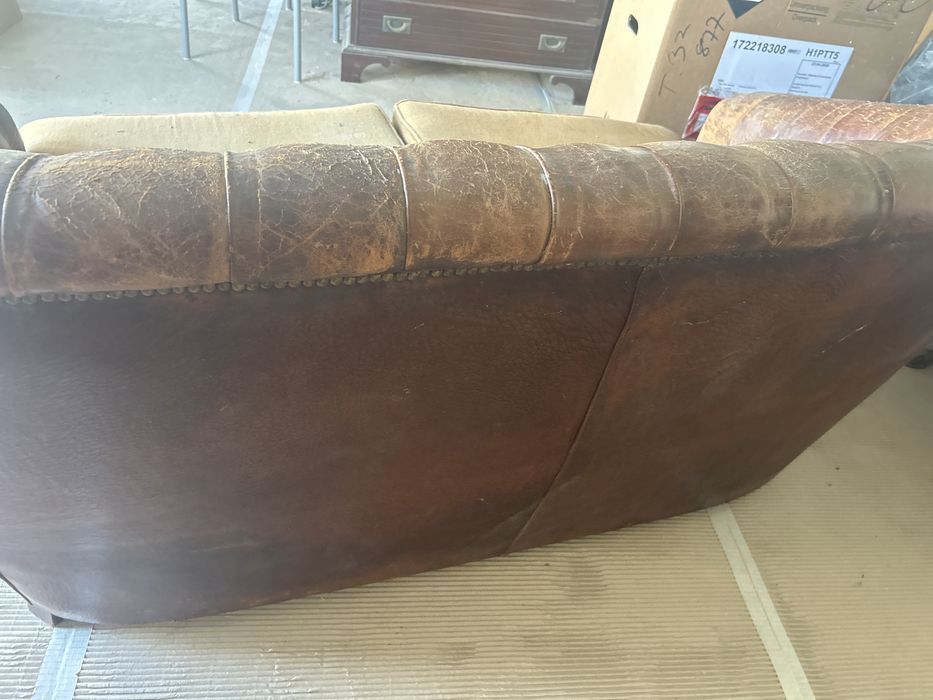 Baixa de Preço!!! Chesterfield em pele Sofa em Pele Vintage Capitone