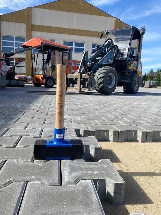 Układanie kostki brukowej, roboty ziemne, koparka – Kępno i okolice