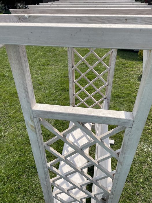 Pergola ławka ogrodowa