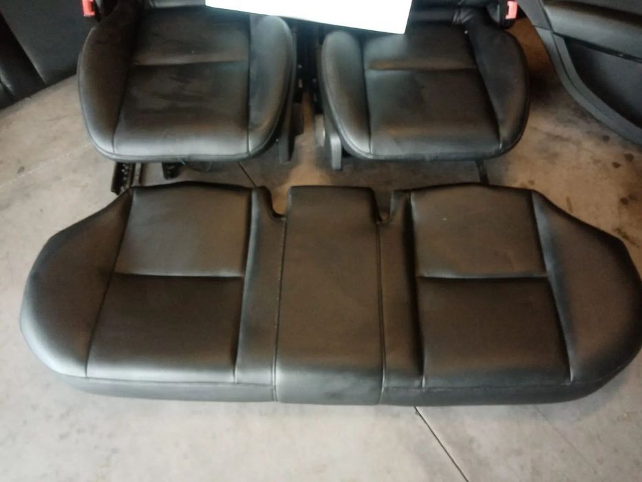 Interior Mercedes-Benz W204 2009 carrnha