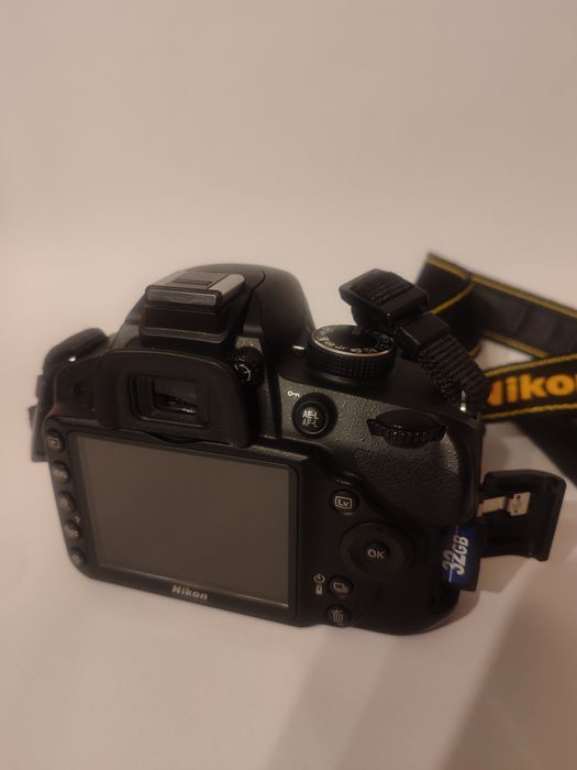 Продаю фотоаппарат Nikon D3200 vr kit 18-105