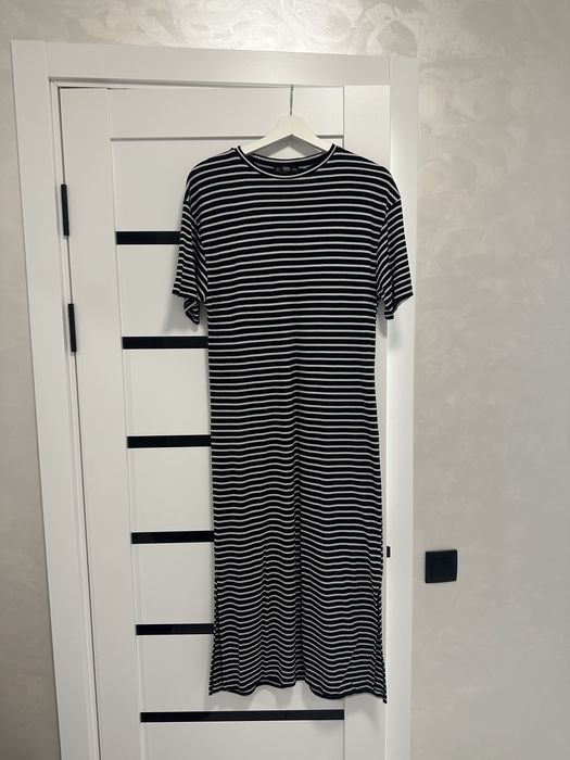 Сукня в полоску Zara