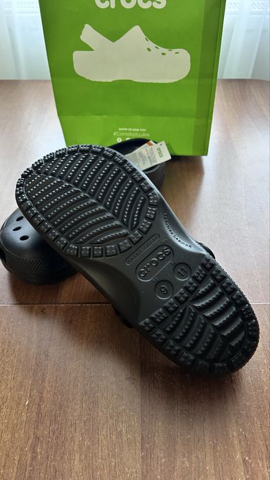 Оригінальні Нові Crocs Classic Clog , чорні, чоловічі