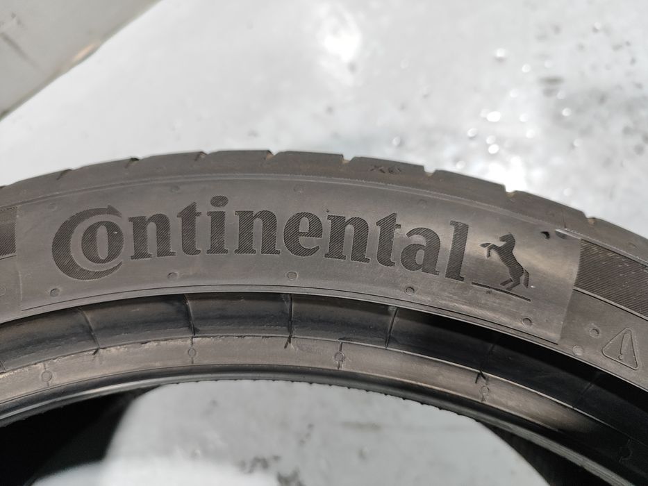 2 pneus semi novos 225-40R18 Continental - Oferta dos Portes - 140 Eur