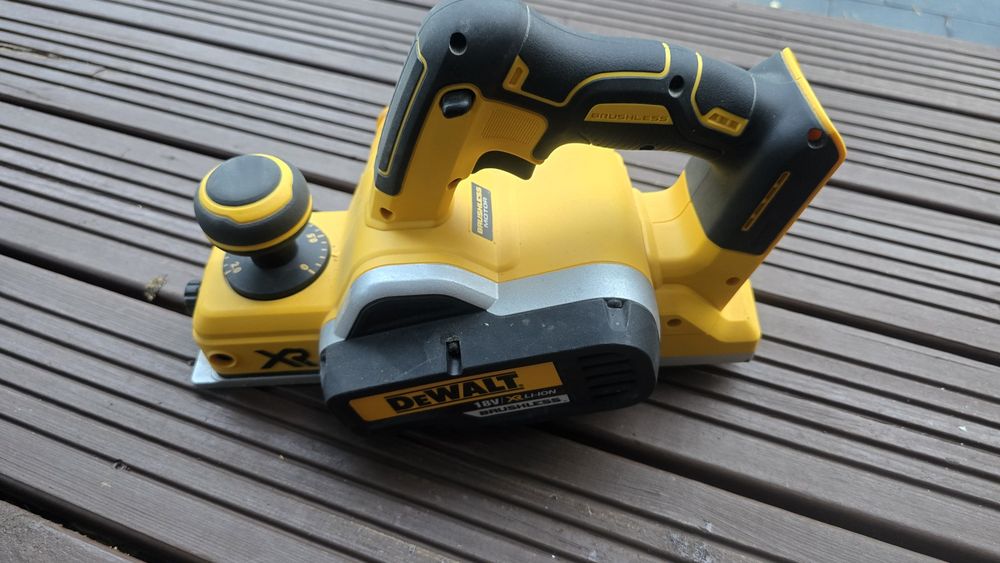 Strug elektryczny DeWalt DCP580 18V