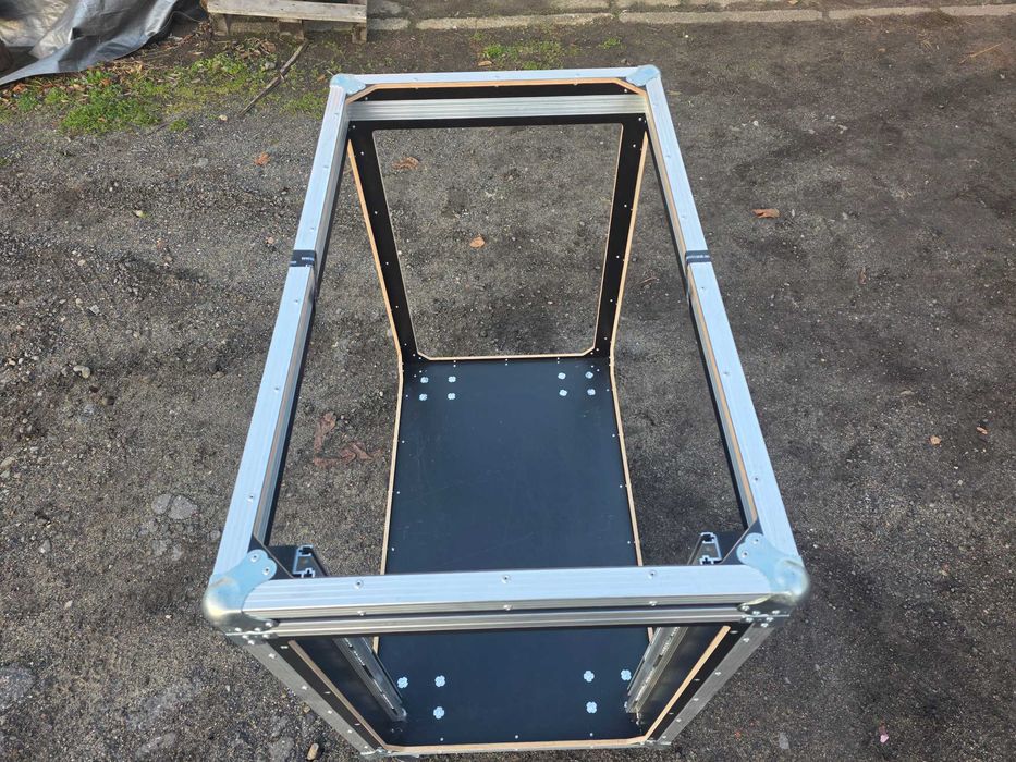 Szafa stojak RACK CASE 16U 1x szyna 90cm koła 19 cali