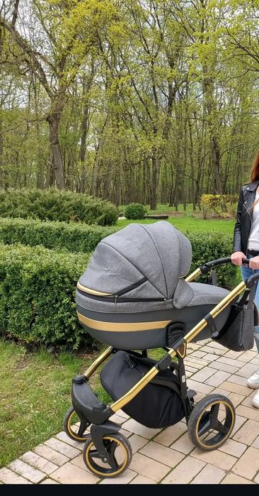 Продам коляску 2в1  Adamex cortina