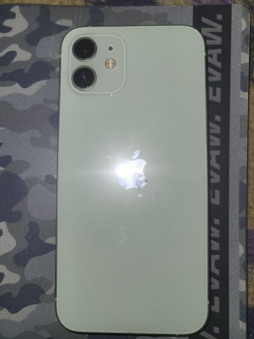 Vendo iphone 12 normal