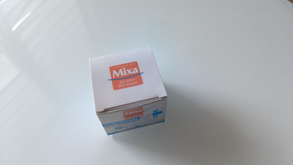 Nowy krem mixa hyalurogel nawilżający