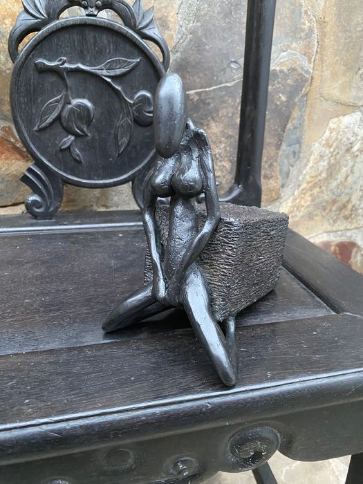 Escultura Bronze Modernista Assinada Portela 19 cm 2,100 Kg 2003