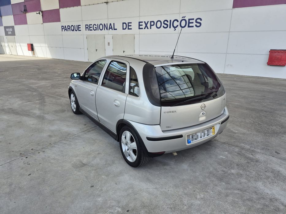 Opel Corsa 1.2 Gasolina – 2004