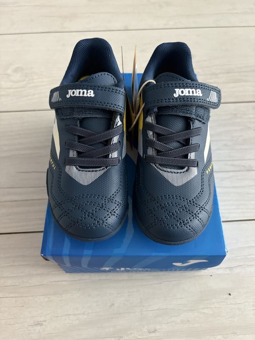 Buty piłkarskie dziecięce