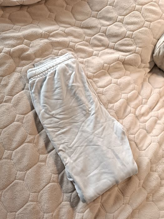 Сірі штани Reserved