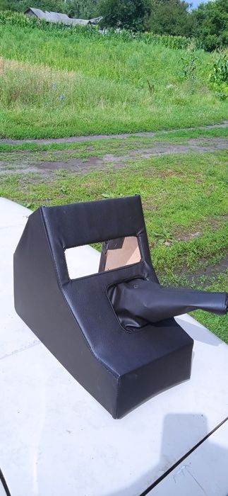 Консоль для магнитолы ваз-2107: 500 грн. - Торпедо, консоль Мена на Olx