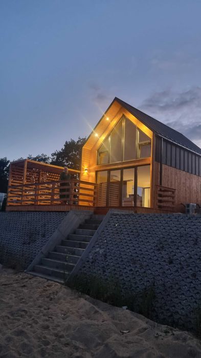 Domek nad jeziorem w Spalonej z własną plażą