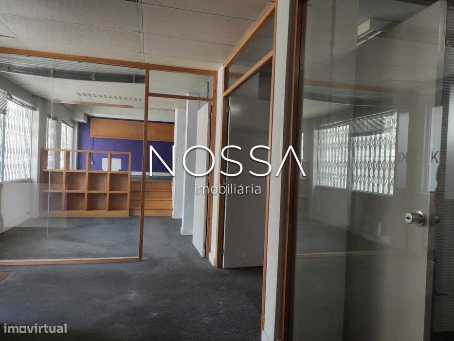 Espetacular Loja em Entrecampos