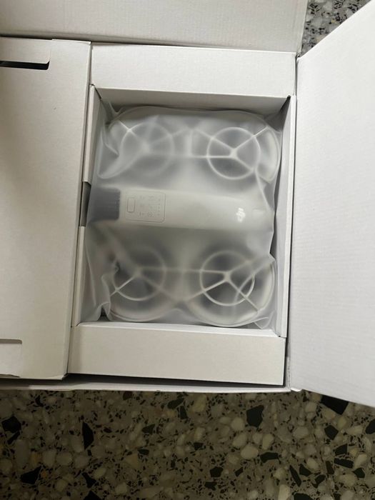 Квадрокоптер, Дрон DJI Neo Motion Fly More Combo