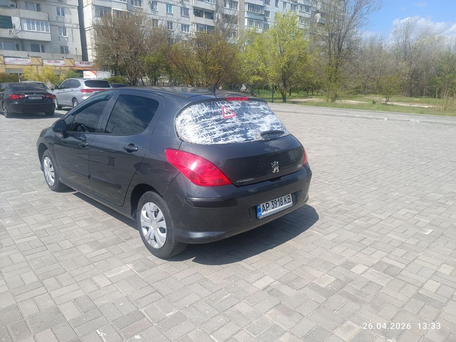 Peugeot 308 2008 рік