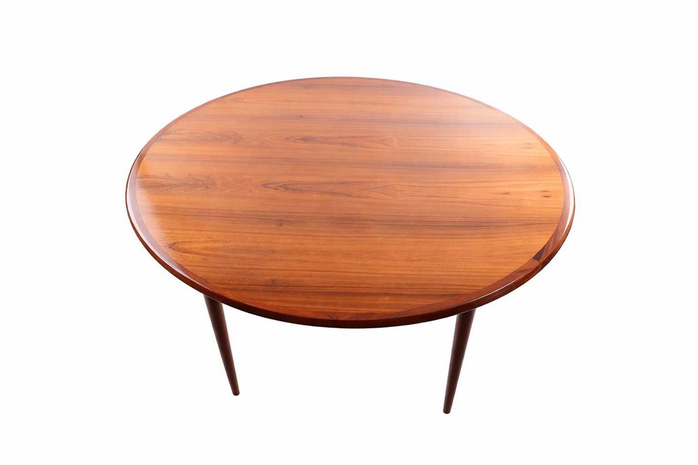 Kpl stół i 4 krzesła palisander Dania –Schonning & Elgaard 1960r 120cm