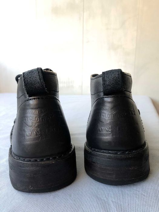 Оригинальные кожаные ботинки levi's