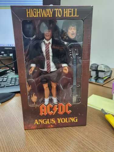 Figurka AC/DC Angus Young 18 cm