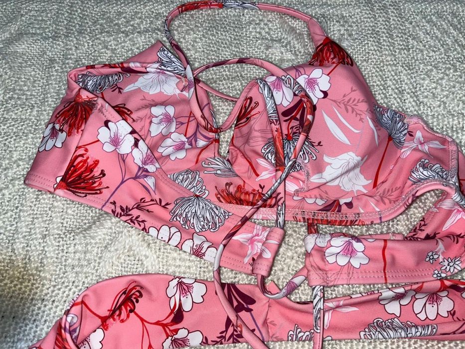 Bikini rosa floral brasileiro novo tam M ajustável em cima