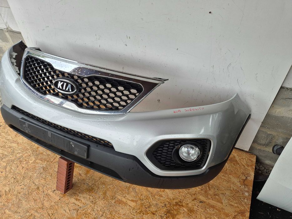 Kia Sorento II zderzak przedni przód.