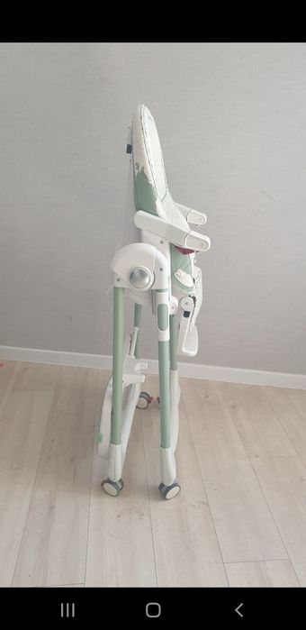 Итальянский столик для годування, стульчик для кормления Peg Perego