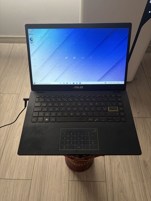 Asus VivoBook E410MA