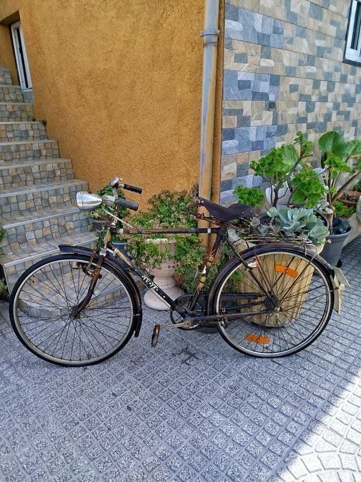 Bicicleta antiga pastelaria tudo original