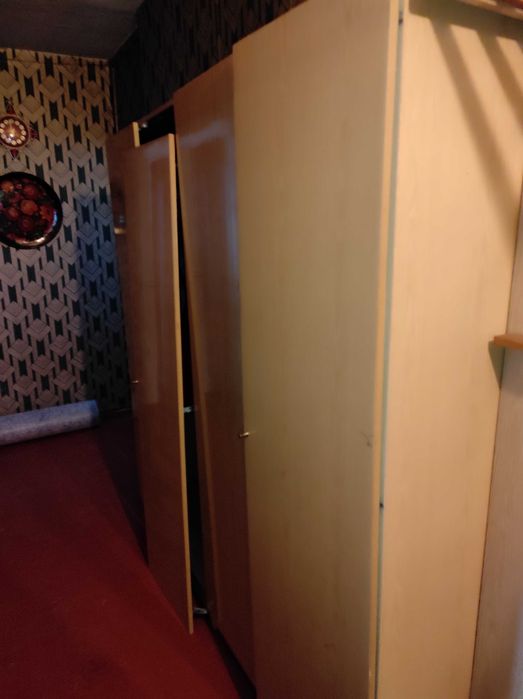 Мебель для прихожей(гарнитур), гостиной,лак,комплект