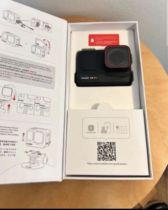 Câmera insta360 ace pro