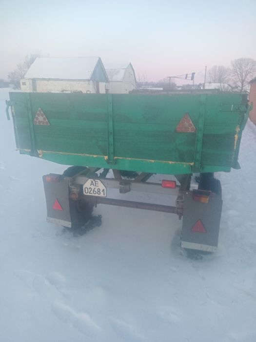 Прицеп тракторний