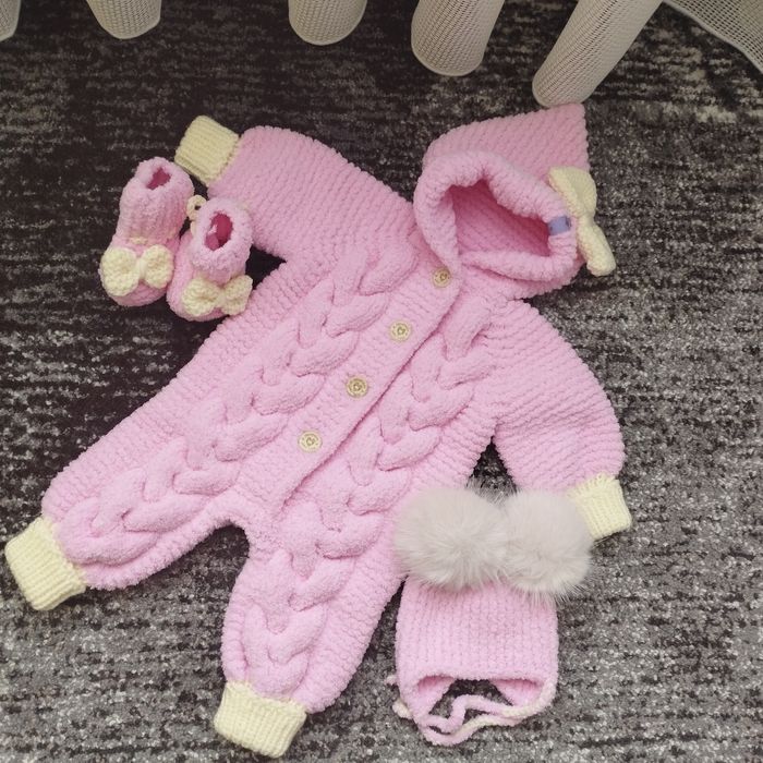 В'язаний комплект