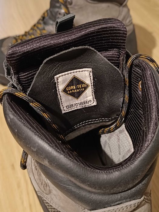 Botas de homem para alta montanha