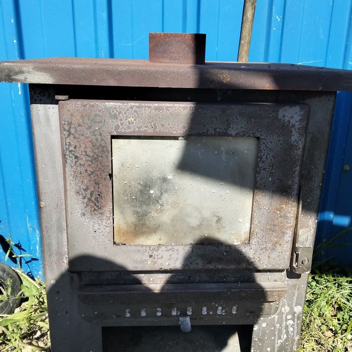Vendo salamandra em bom estado
