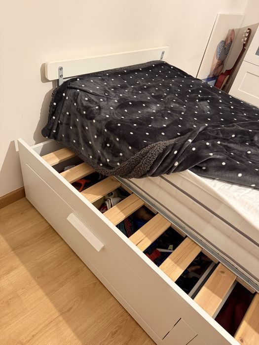 Cama IKEA Brimnes 80x200 + 2 colchões